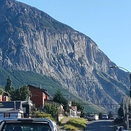 ホテル Ruta Austral - コイハイケ エクステリア 写真